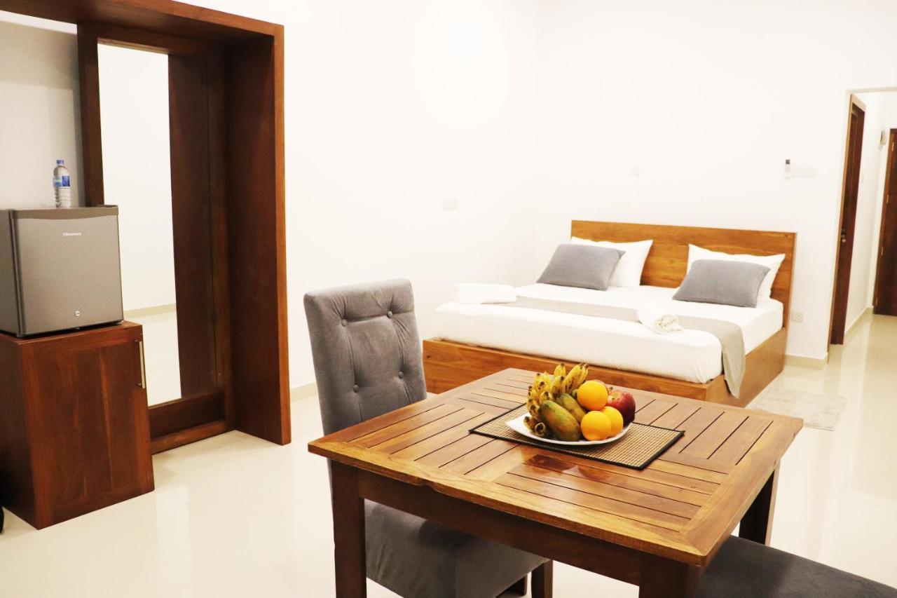 Marakolliya Beach Resort Tangalle Kültér fotó
