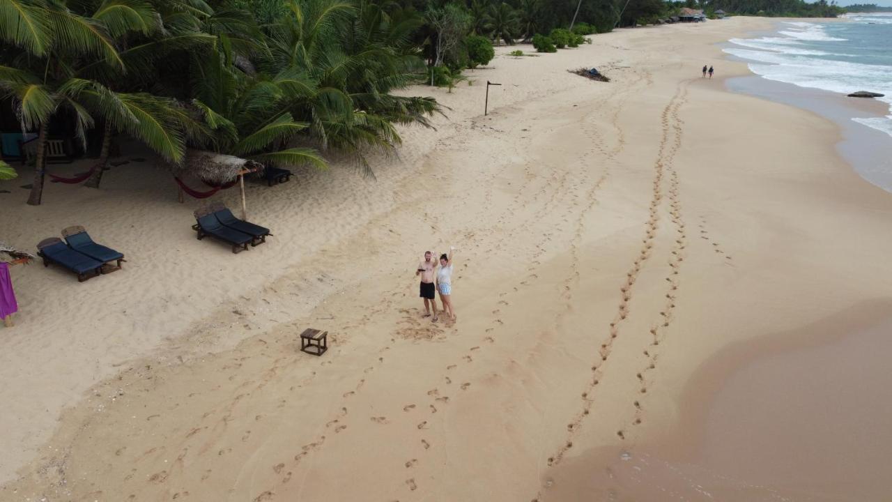 Marakolliya Beach Resort Tangalle Kültér fotó
