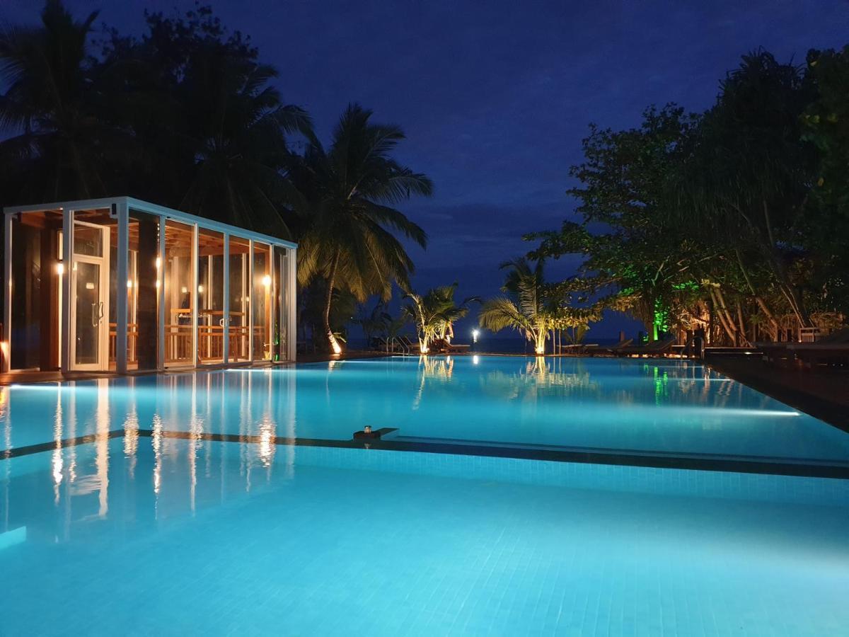 Marakolliya Beach Resort Tangalle Kültér fotó