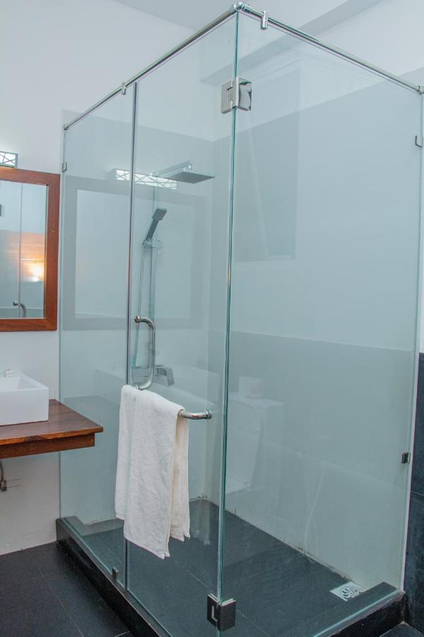 Marakolliya Beach Resort Tangalle Kültér fotó